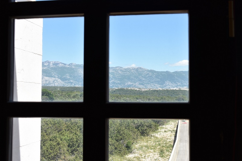 Pohled na pohoří Velebit.