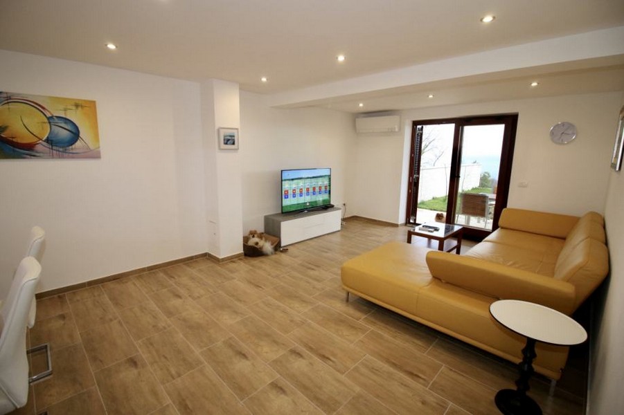 Realitní makléř pro Chorvatsko - Panorama Scouting A2406