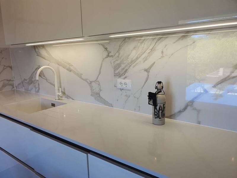 Kuchyně nemovitosti A2709, která je na prodej v Chorvatsku, Poreč – Panorama Scouting.