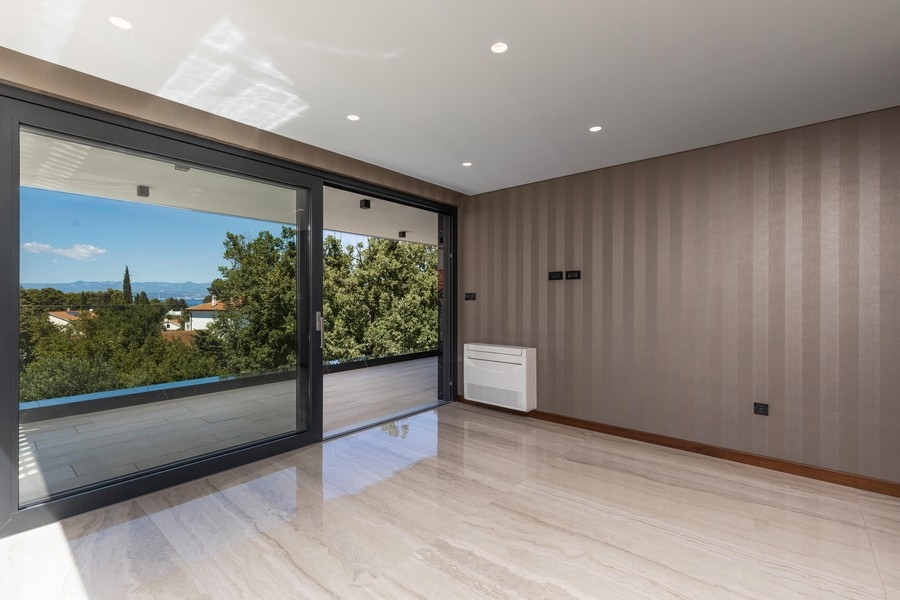 Novostavba - apartmán na ostrově Krk, Karvnerský záliv