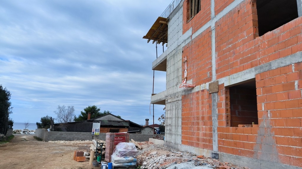 Boční pohled na nemovitost A2794.