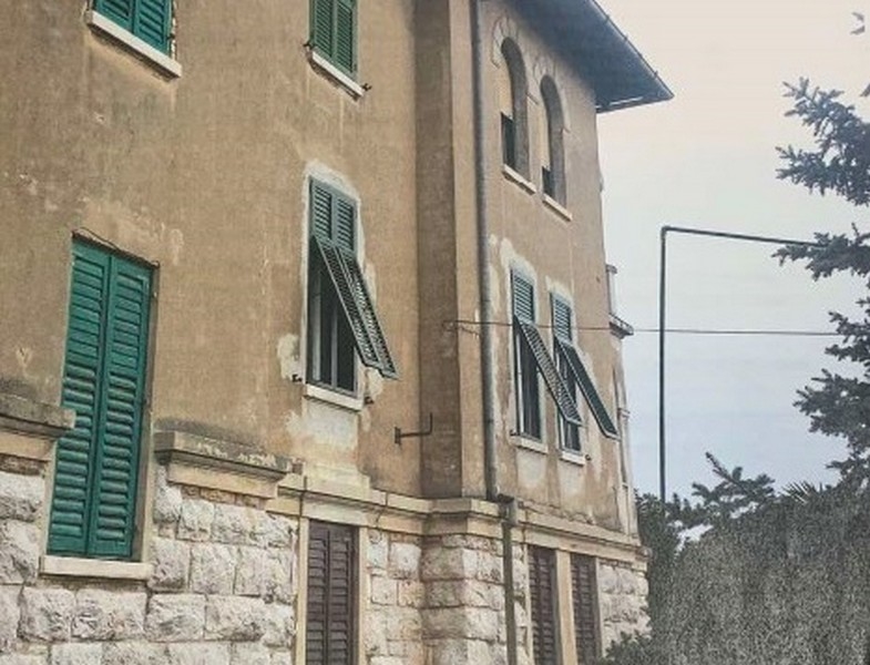 Tradiční vila v Opatiji - byt je ve druhém patře nemovitosti.