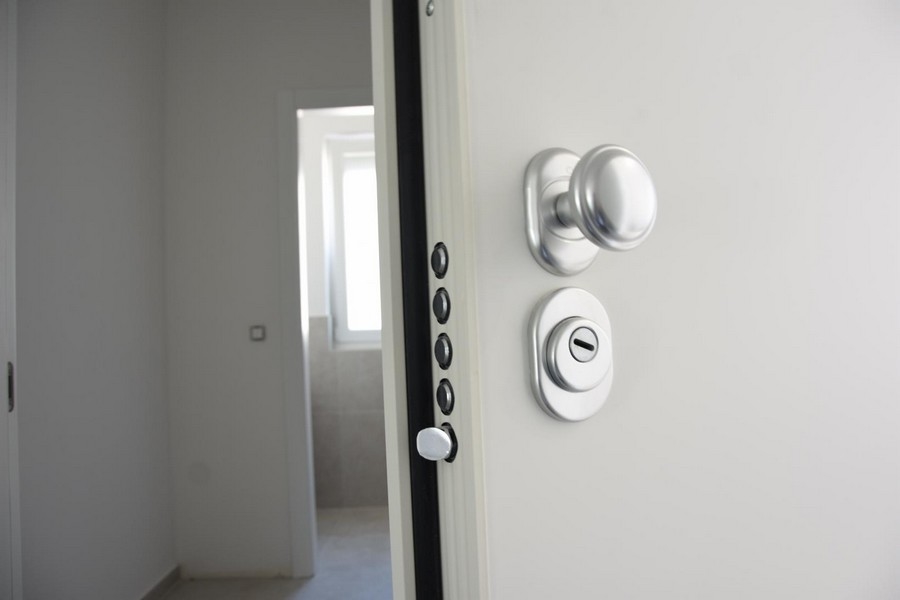 Bezpečnostní dveře nemovitosti A2810