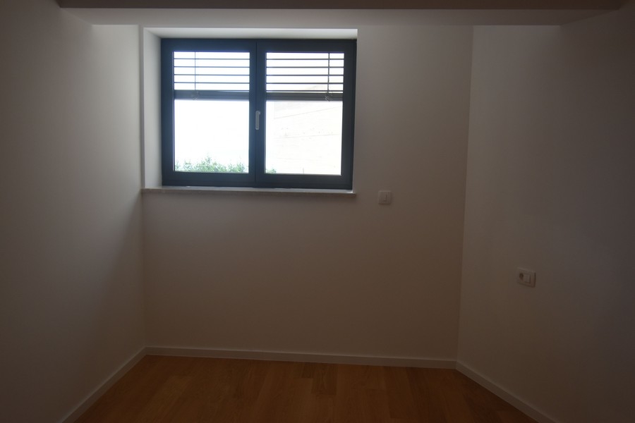 Menší pokoj s oknem