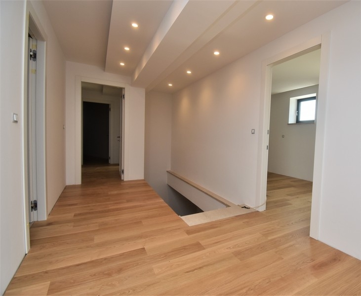 Pohled do chodby objektu A2948, Chorvatsko - Panorama Scouting.