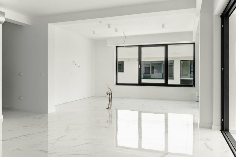 Světlé pokoje s velkými okny