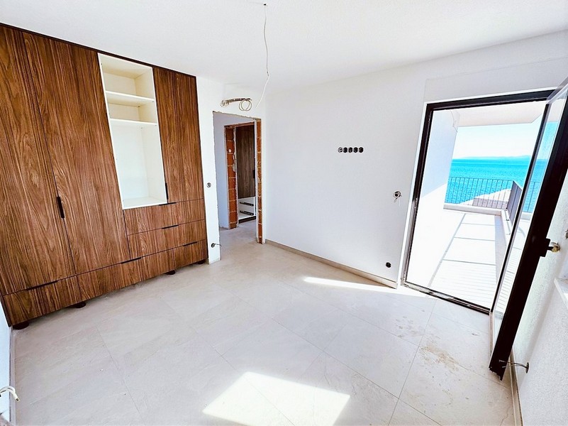 Realitní makléř pro Chorvatsko - Panorama Scouting A3057