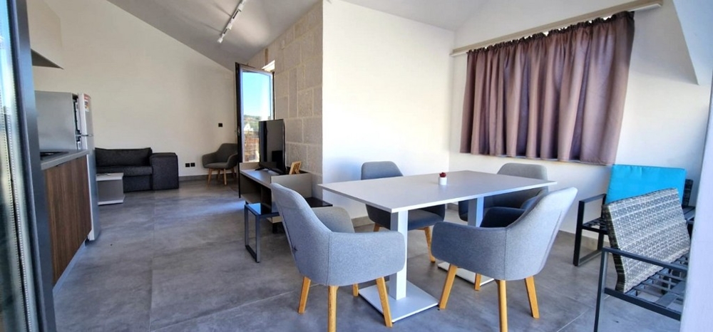 Jídelní kout v podkroví.