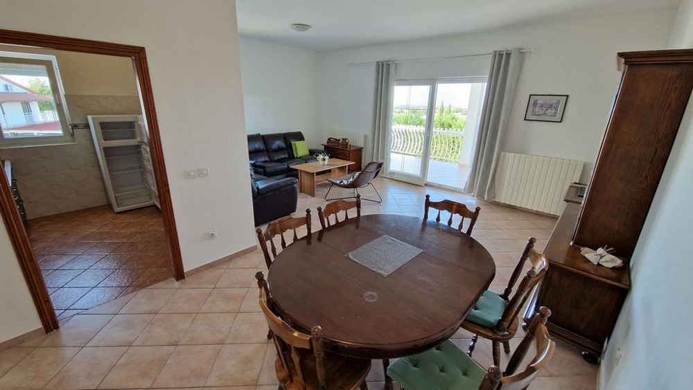 Světlé pokoje s velkými okny