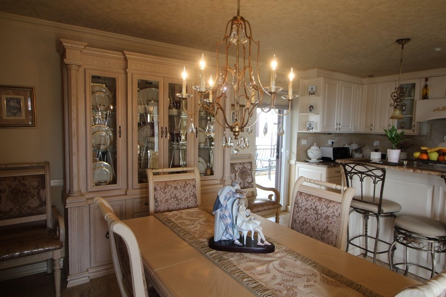 Prostorný jídelní kout