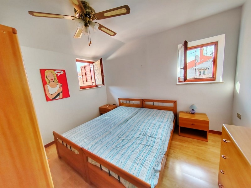 Třetí ložnice s ventilátorem.