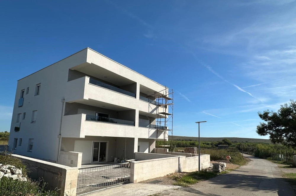 Moderní nové apartmány s panoramatickým výhledem na moře