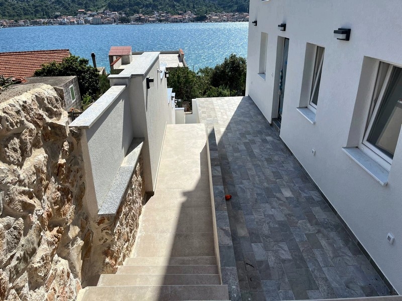 Výhled na moře z bytu A3192 v Chorvatsku na prodej.