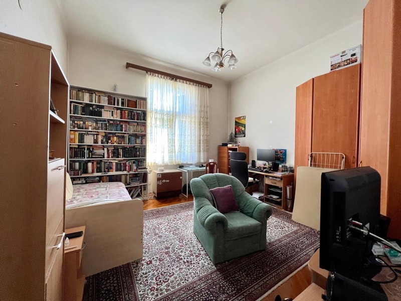 Křeslo v obytné části nemovitosti A3390 v Chorvatsku, Opatija.