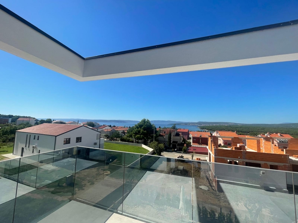 Kupte si moderní nový apartmán na ostrově Krk v Chorvatsku - Panorama Scouting.