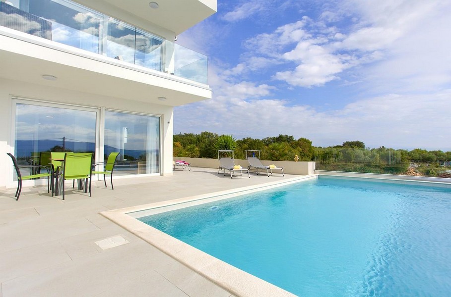 Byt A3446 na ostrově Krk v Chorvatsku na prodej - s bazénem.