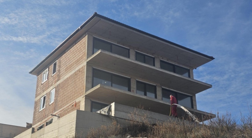 Byt s krásným výhledem na moře a zahradou na prodej na ostrově Krk ve městě Vrbnik