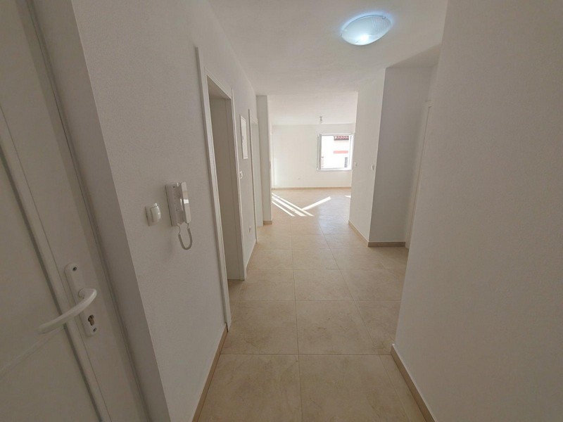 Předsíň a vstupní prostor.