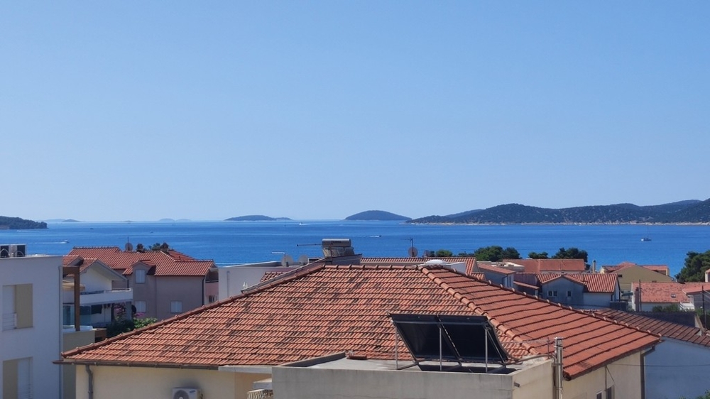 Prodám apartmány ve Vodicích, Chorvatsko - Panorama Scouting.