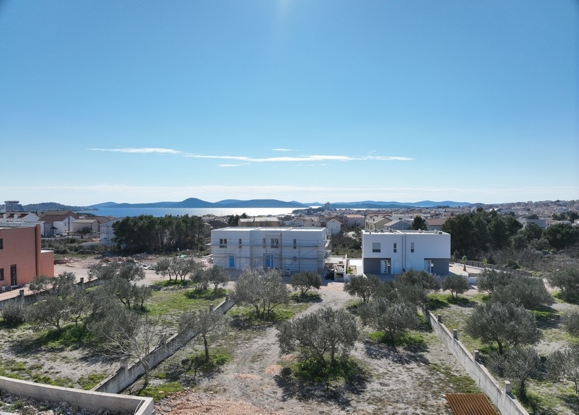 Výhled na moře z penthouse nové budovy A3577.