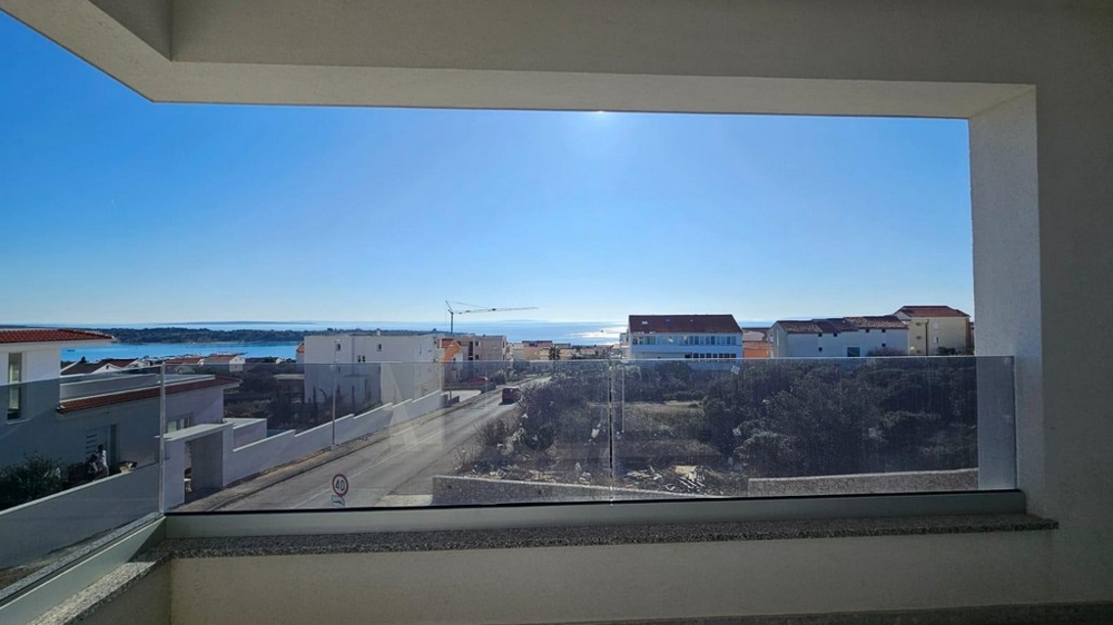 Byt s výhledem na moře na prodej Novalja, Chorvatsko - Panorama Scouting.