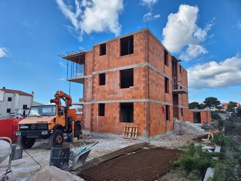 Aktuální stav nemovitosti A3598 u Šibeniku v Chorvatsku.