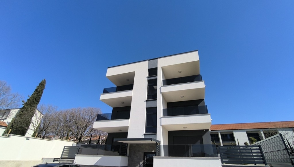 Novostavba - prodej bytu ve Sv. Filip i Jakov u Biogradu na Moru, Chorvatsko.