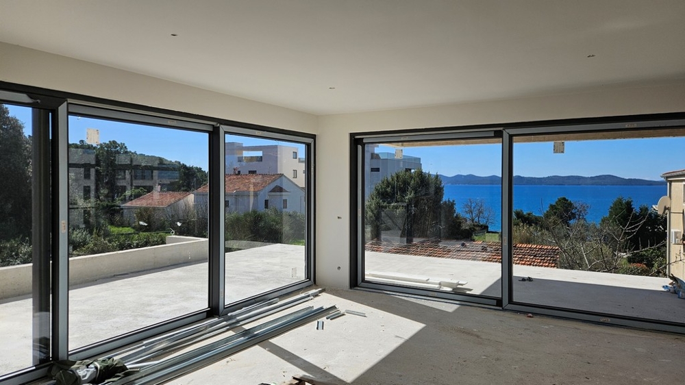 Výhled na moře z nedokončeného pokoje nemovitosti A3618 nedaleko Zadaru.