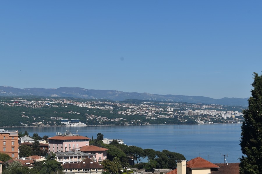 Panoramatický výhled na moře Opatija a Rijeka