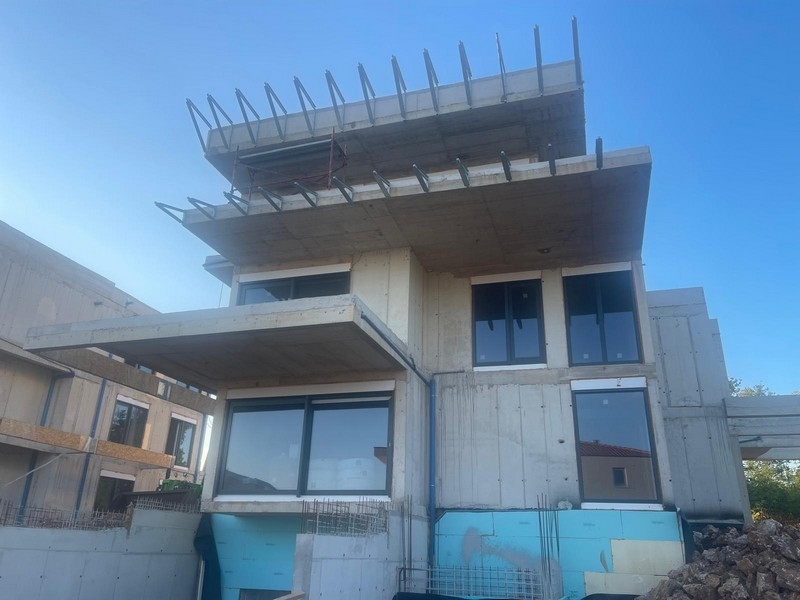 Kupte si penthouse v novostavbě na ostrově Krk v Chorvatsku - Panorama Scouting.