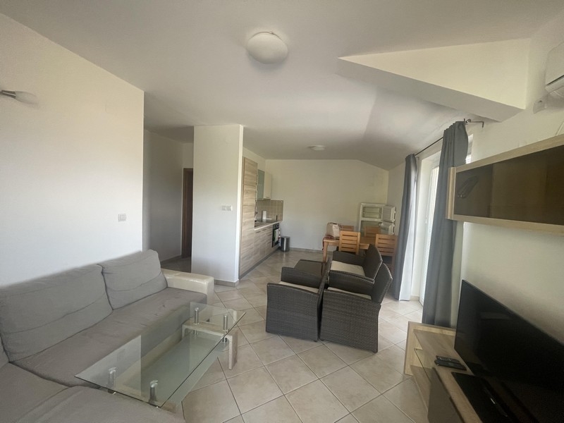 Zařízený obývací pokoj nemovitosti A3696 v Chorvatsku - Panorama Scouting.