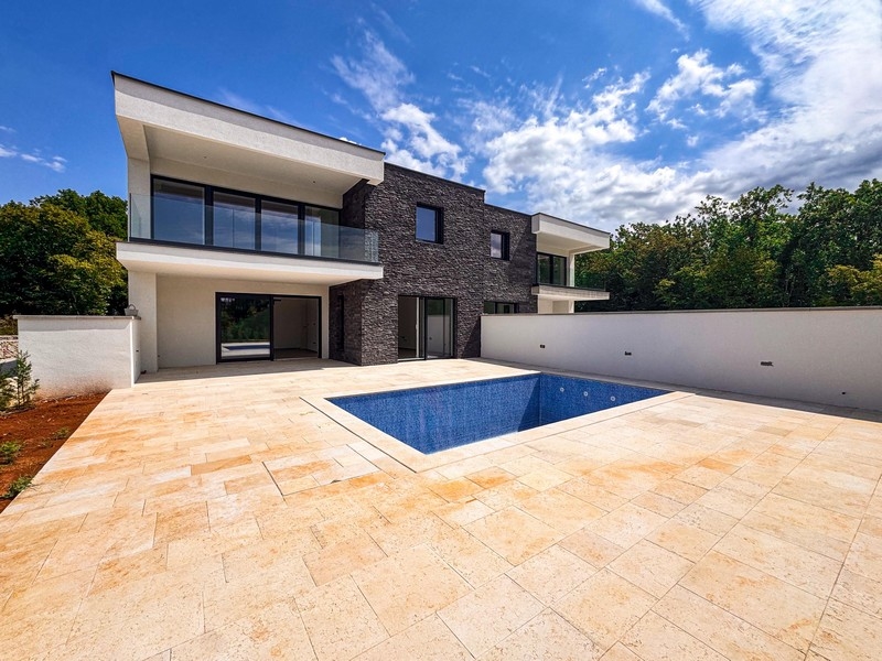 Prodám mezonetový apartmán s bazénem v Chorvatsku - Panorama Scouting A3699.