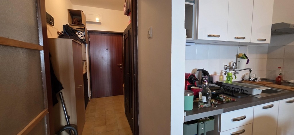 Vstupní prostor se šatnou a kuchyní