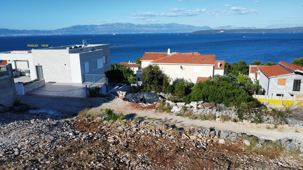 Výhled na moře z nemovitosti A3714 na Šoltě v Chorvatsku.