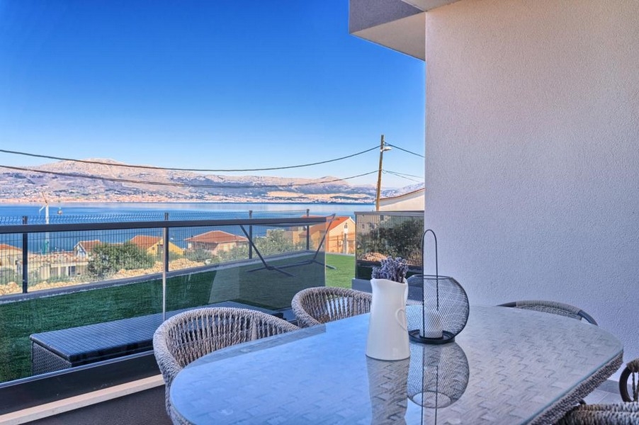 Byt se zahradou u moře na prodej v Chorvatsku - Panorama Scouting A3720.