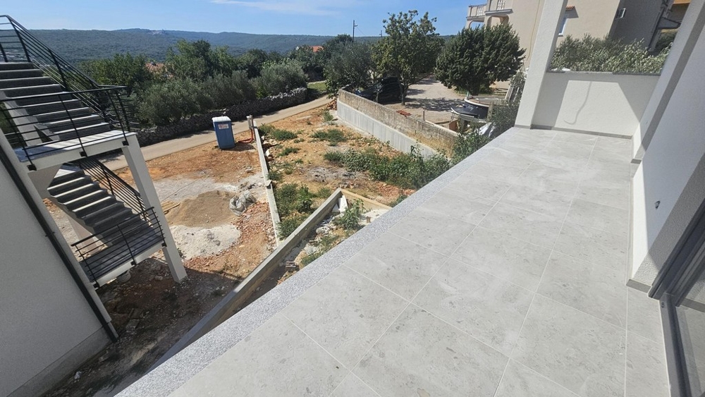 Výhled z moře na Středozemní moře okolí nemovitosti.