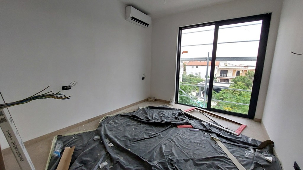 Pohled na terasu z ložnice.