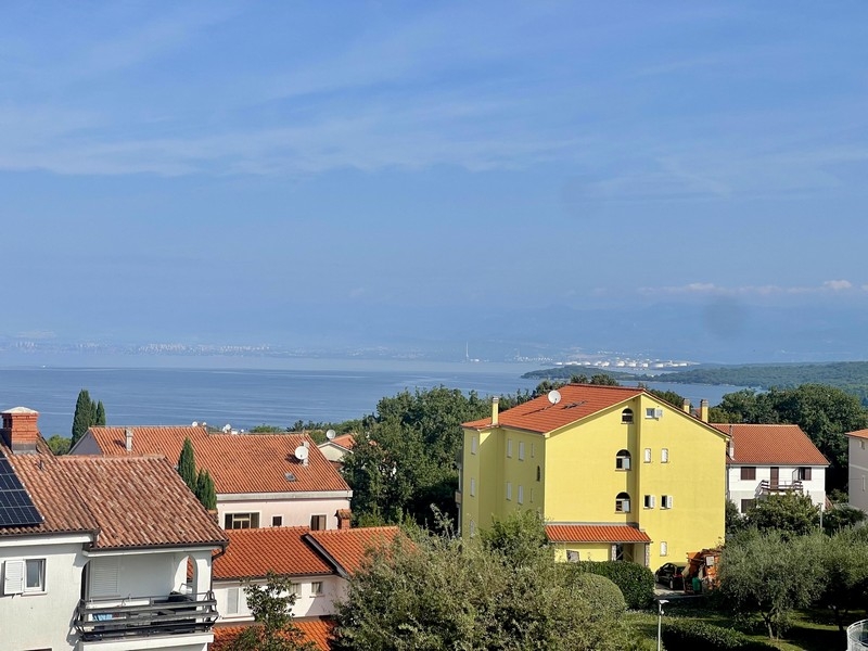 Výhled na moře z apartmánu A3737 na ostrově Krk.
