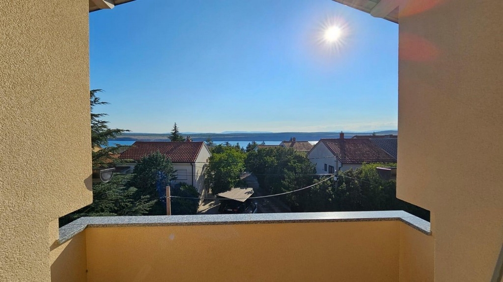 Výhled na moře z balkonu apartmánu A3739 v Crikvenici, Chorvatsko.