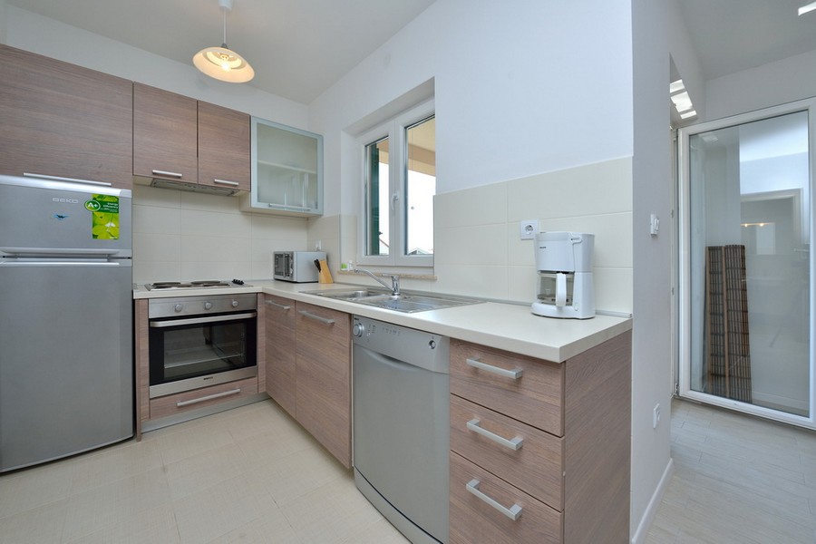 Moderně vybavená kuchyně.