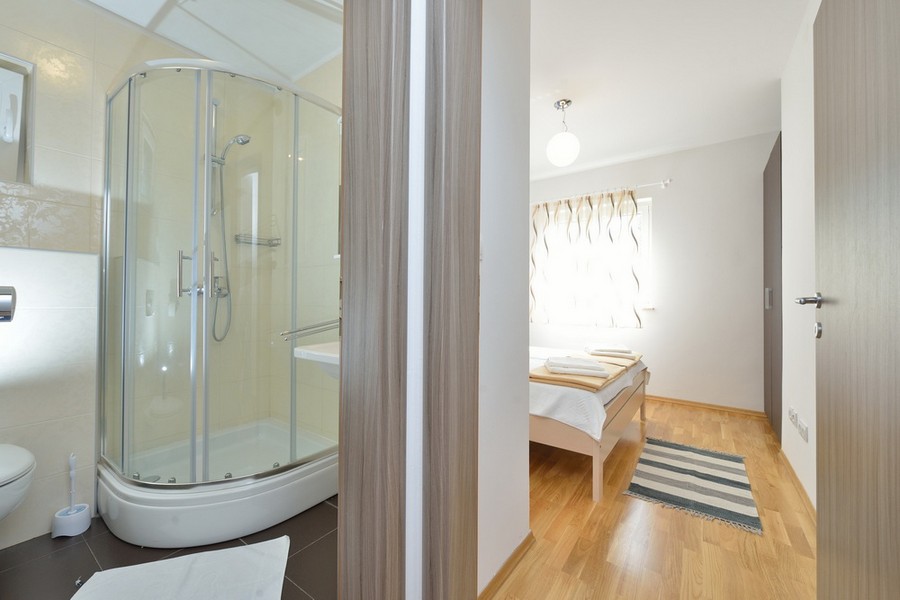 Ložnice a koupelna nemovitosti A3764.