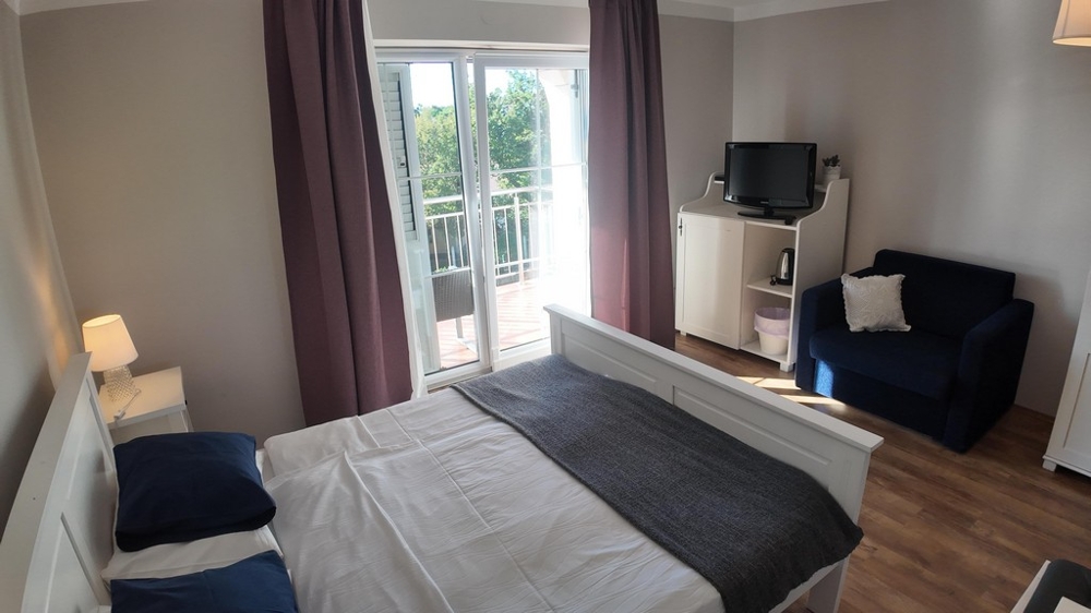 Vstup na balkon z pokoje.