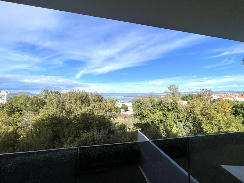 Výhled do zeleně až k moři - nemovitost A3780.