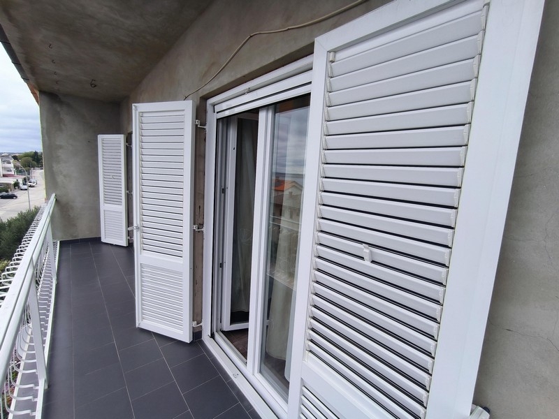 Terasa pozemku A3809 v Crikvenici, Chorvatsko - Panorama Scouting.