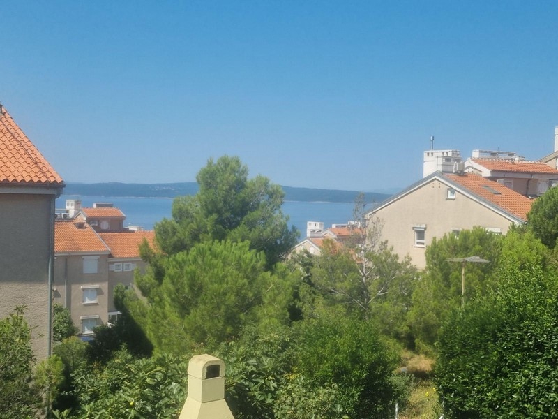 Výhled na moře z balkonu nemovitosti A3810.