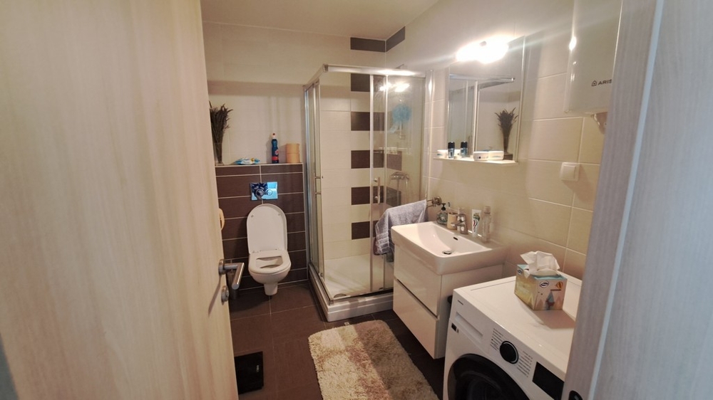 Koupelna se sprchovým koutem