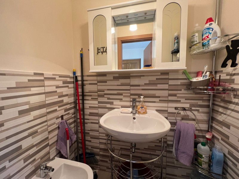 Koupelna s umyvadlem a bidetem