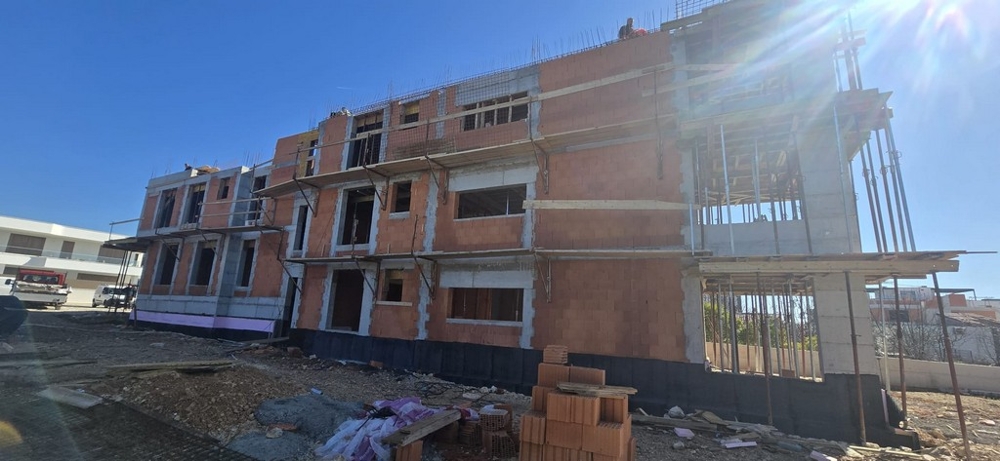 Nový bytový komplex ve výstavbě