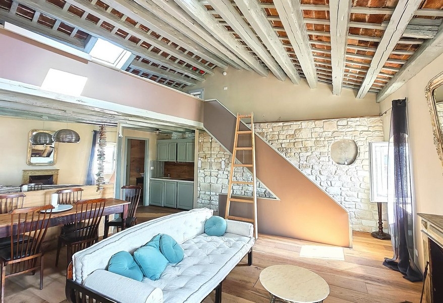 Obytná plocha a výhled na galerii bytu A3892 na Istrii.