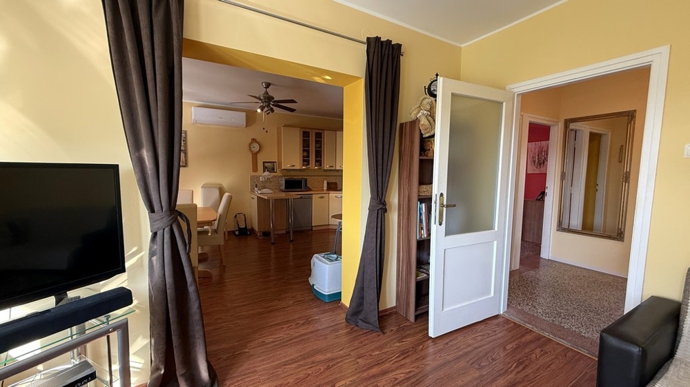 Předsíň se vstupem do obytných místností